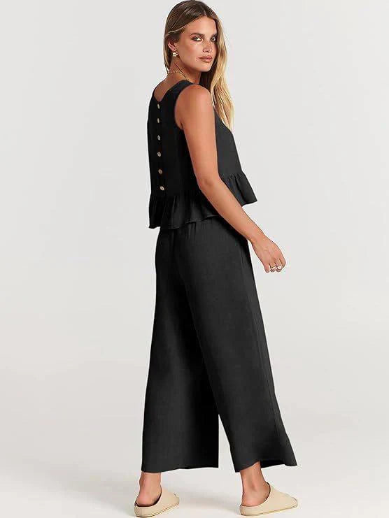 Completo due pezzi con volant da donna